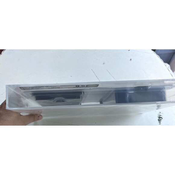 Diamond Select Bruce Lee VHS Action Figure SDCC Exclusive Graded Uncirculated - Picture 5 of 9